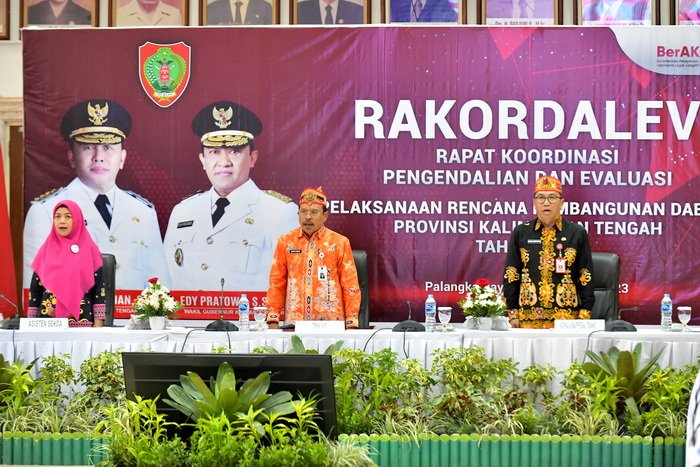 Sekda Prov. Kalteng Buka Rakordalev Pelaksanaan Rencana Pembangunan Daerah Prov. Kalteng Tahun 2023
