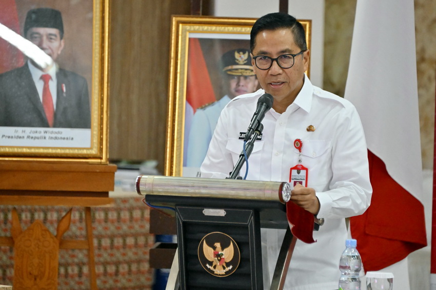 Bappedalitbang Selenggarakan Evaluasi Rancangan Raperda RPJPD Kab. Gunung Mas, Kab. Katingan, Kab. Sukamara, Kab. Kotim dan Kota Palangka Raya Tahun 2025-2045